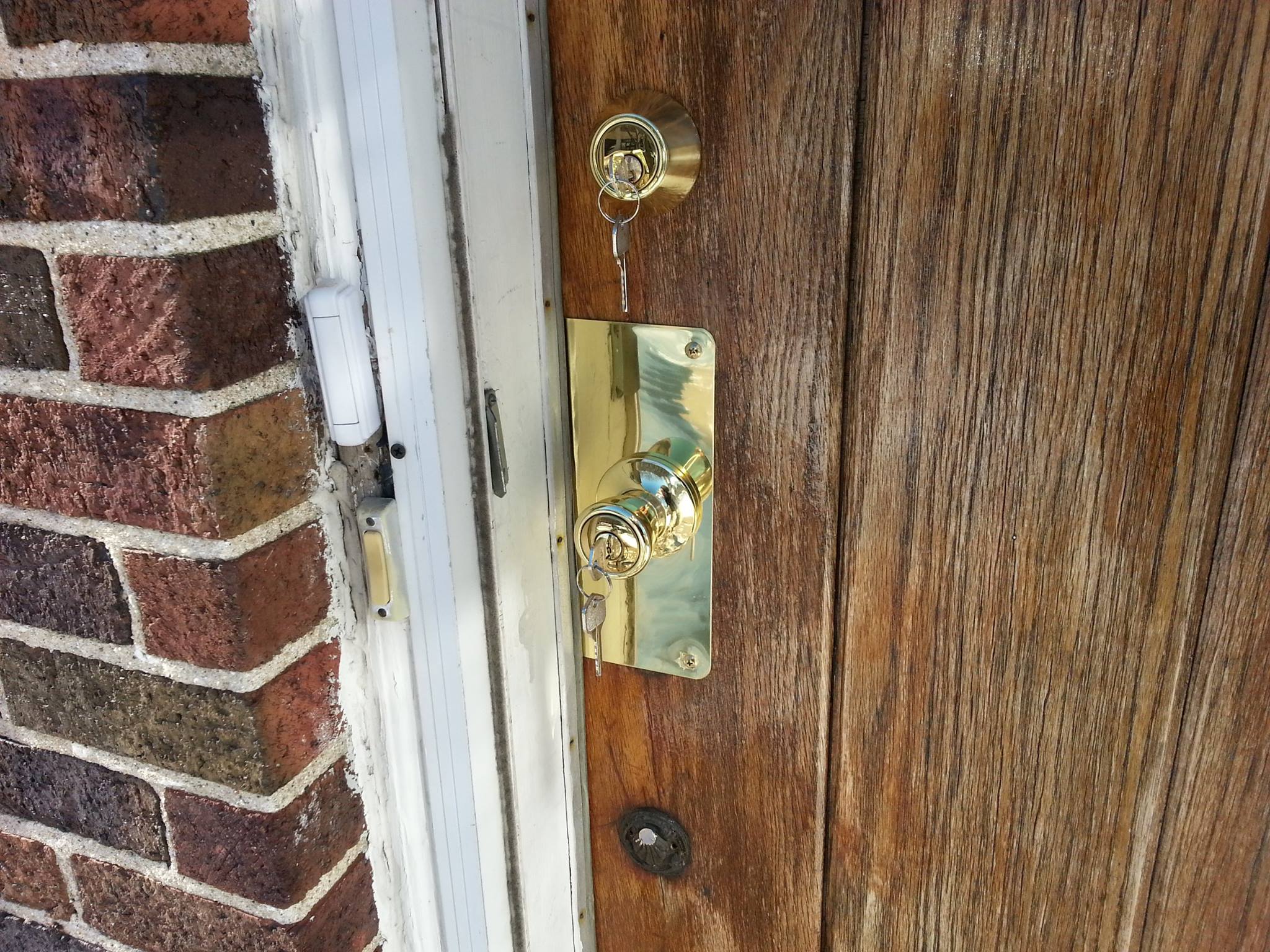 deadbolt and wrap plate provide excellent pretection against attempted break-ins